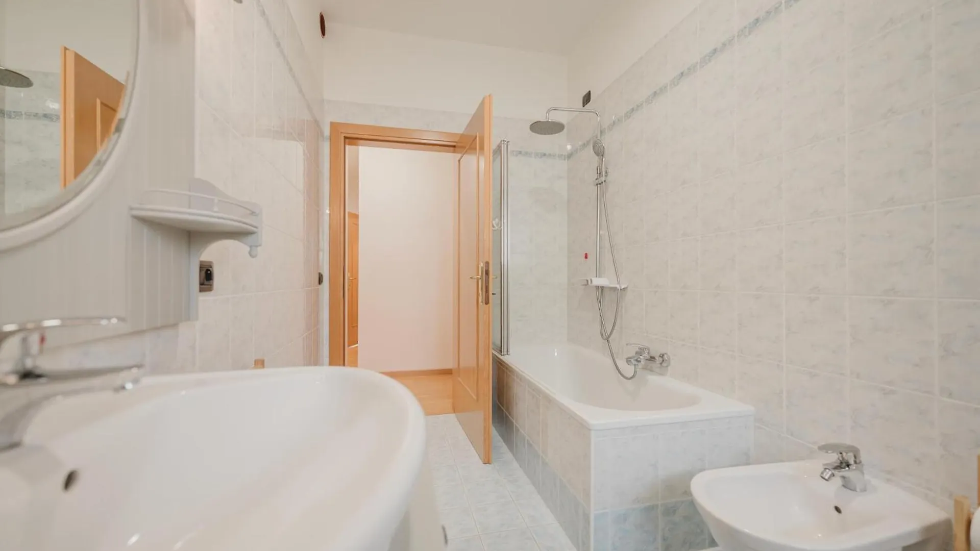 I Folli Di Alleghe Apartment - Parking & Wi-Fi Le Grazie